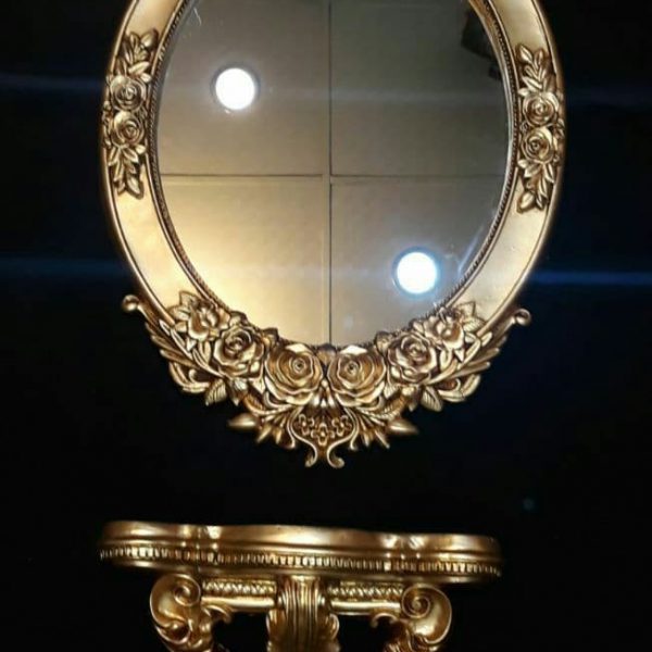 آینه و کنسول طلایی و استخوانی